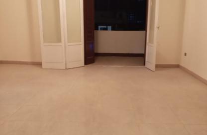 Apartment - 2 Bedrooms - 1 Bathroom for sale in Youssef Abbas St. - El Estad - Nasr City - Cairo