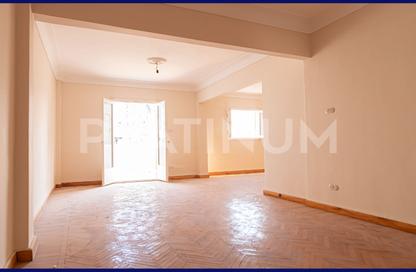 Apartment - 3 Bedrooms - 2 Bathrooms for sale in Wageeh Basha St. - Backus - Hay Sharq - Alexandria