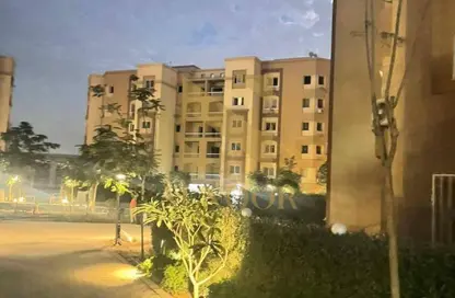 Apartment - 2 Bedrooms - 1 Bathroom for rent in Garden Gate - Ashgar City - Al Wahat Road - 6 October City - Giza