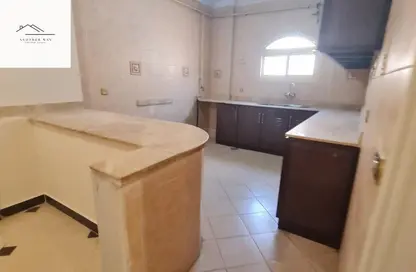 Apartment - 3 Bedrooms - 2 Bathrooms for rent in Ganoob El Acadimia - New Cairo City - Cairo