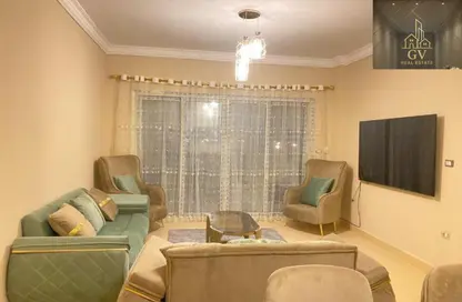 شقة - 3 غرف نوم - 2 حمامات للايجار في مدينة وصال - كمبوندات الشروق - مدينة الشروق - القاهرة