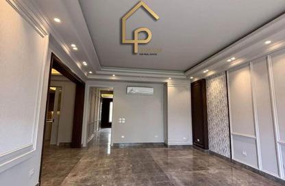 Townhouse - 5 - 4 for rent in New Giza - Cairo Alexandria Desert Road - 6 October City - Giza