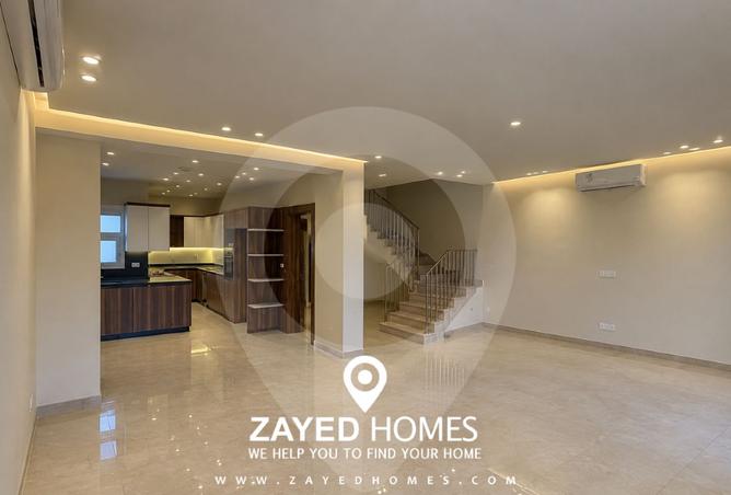 105728200 - Property Image 2