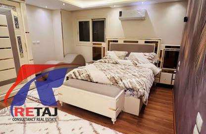 Apartment - 3 Bedrooms - 2 Bathrooms for sale in Dr Abdallah Al Araby St. - 7th District - Nasr City - Cairo