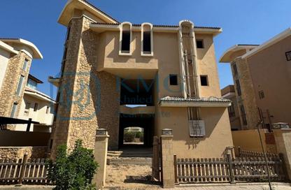 فيلا - 4 غرف نوم - 4 حمامات للبيع في ريفير وواك - المستثمرين الشمالية - مدينة القاهرة الجديدة - القاهرة