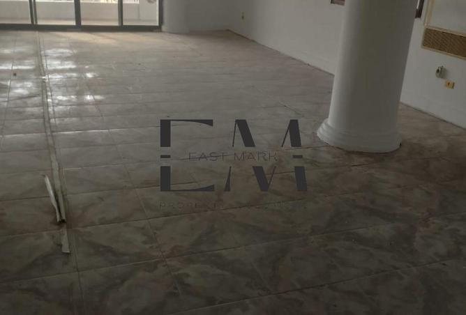 72705577 - Property Image 2