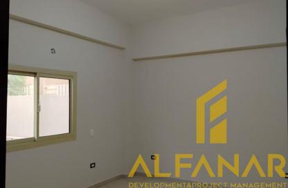 Apartment - 3 Bedrooms - 2 Bathrooms for rent in Talaat Harb Axis - District 2 - The 5th Settlement - New Cairo City - Cairo