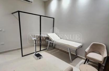 عيادة - استوديو - 1 للايجار في ذا كراون - طريق مصر اسكندرية الصحراوي - مدينة 6 أكتوبر - الجيزة
