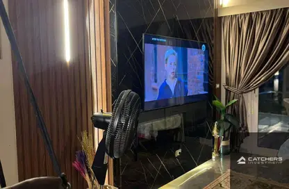 شقة - 2 غرف نوم - 2 حمامات للبيع في جاليريا  مون فالى - المستثمرين الجنوبية - مدينة القاهرة الجديدة - القاهرة