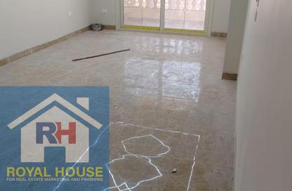 Apartment - 3 Bedrooms - 2 Bathrooms for sale in Gesr Al Suez St. - Roxy - Heliopolis - Masr El Gedida - Cairo