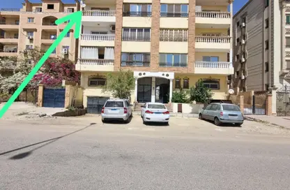 Apartment - 3 Bedrooms - 3 Bathrooms for sale in 8th District - 6 October City - Giza