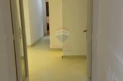 شقة - 3 غرف نوم - 3 حمامات للبيع في شارع المساحه - الدقي - الجيزة