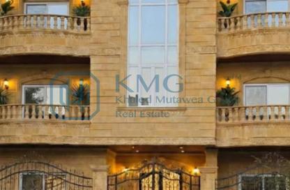 Apartment - 4 Bedrooms - 3 Bathrooms for sale in Musab Bin Omair St. - Area E - Ganoob El Acadimia - New Cairo City - Cairo