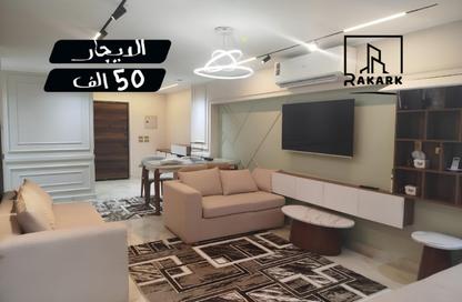 شقة - 3 غرف نوم - 2 حمامات للايجار في شارع طه حسين - النزهه الجديدة - النزهة - القاهرة