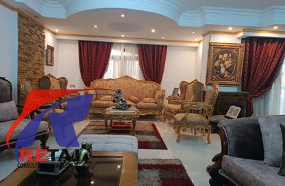 شقة - 4 غرف نوم - 2 حمامات للبيع في شارع سمير عبد الرؤوف - المنطقة الثامنة - مدينة نصر - القاهرة شقة - 4 غرف نوم - 2 حمامات للبيع في شارع سمير عبد الرؤوف - المنطقة الثامنة - مدينة نصر - القاهرة