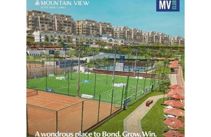 Villa - 5 Bedrooms - 4 Bathrooms for sale in Mountain View iCity - 5th Settlement Compounds - The 5th Settlement - New Cairo City - Cairo
