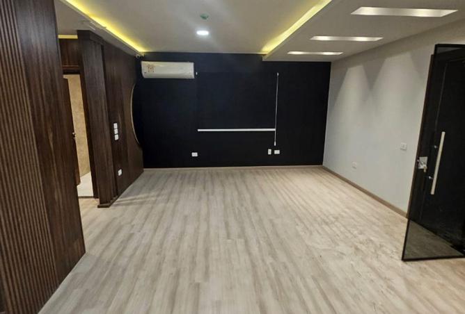 65923255 - Property Image 2