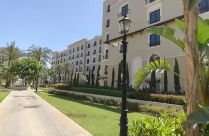 Apartment - 2 Bedrooms - 2 Bathrooms for rent in Village West - Sheikh Zayed Compounds - Sheikh Zayed City - Giza