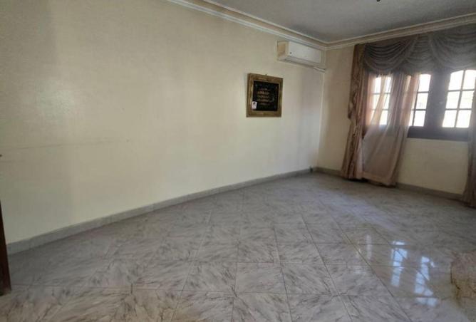 80784255 - Property Image 2