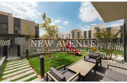 فيلا - 3 غرف نوم - 3 حمامات للبيع في كمبوند البروج - كمبوندات الشروق - مدينة الشروق - القاهرة