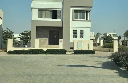 Villa - 5 Bedrooms - 7 Bathrooms for sale in Mountain View Hyde Park - 5th Settlement Compounds - The 5th Settlement - New Cairo City - Cairo