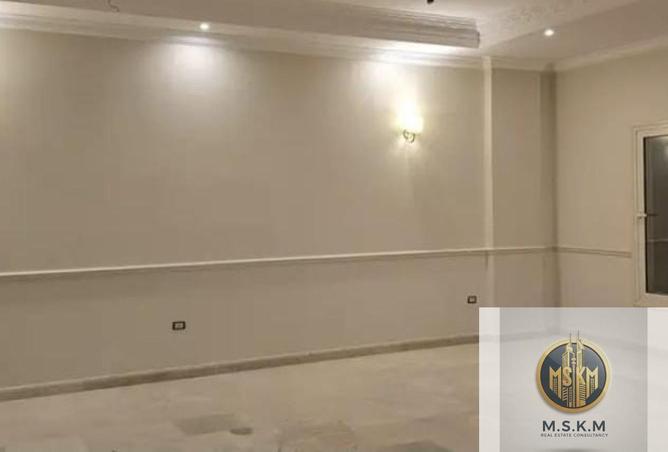 104040637 - Property Image 3