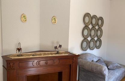 شقة - 3 غرف نوم - 2 حمامات للايجار في طريق بيفرلي هيلز - الحي السابع عشر - الشيخ زايد - الجيزة