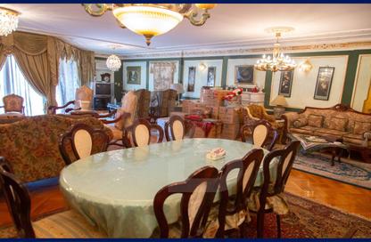 Apartment - 3 Bedrooms - 2 Bathrooms for sale in Mahmoud Al Deeb St. - Zezenia - Hay Sharq - Alexandria