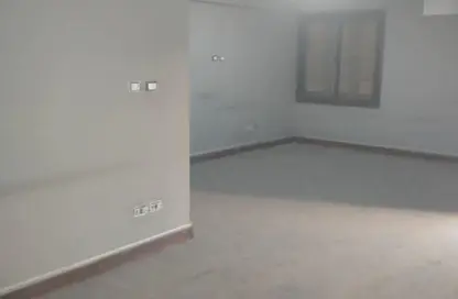 Office Space - 4 Bedrooms - 3 Bathrooms for rent in Al Nozha St. - Ard El Golf - Heliopolis - Masr El Gedida - Cairo