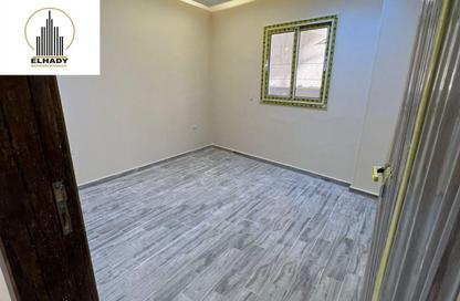 Apartment - 3 Bedrooms - 3 Bathrooms for rent in Al Sharq Al Taamin - 5th Settlement Compounds - The 5th Settlement - New Cairo City - Cairo