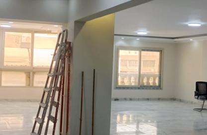 Office Space - Studio - 4 Bathrooms for rent in Al Merghany St. - Ard El Golf - Heliopolis - Masr El Gedida - Cairo