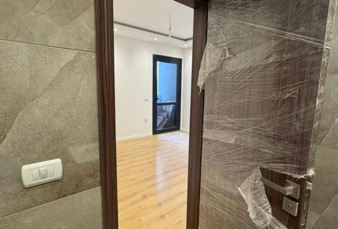 98827457 - صورة العقار 2