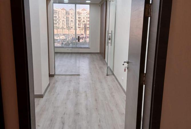 8701049 - Property Image 3