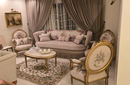 Apartment - 3 Bedrooms - 2 Bathrooms for sale in Al Lewaa Mahmoud Samy Basha St. - 6th Zone - Nasr City - Cairo