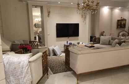 Apartment - 3 Bedrooms - 2 Bathrooms for sale in Al Lewaa Mahmoud Samy Basha St. - 6th Zone - Nasr City - Cairo