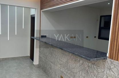 Apartment - 3 Bedrooms - 2 Bathrooms for sale in Eastown - 5th Settlement Compounds - The 5th Settlement - New Cairo City - Cairo