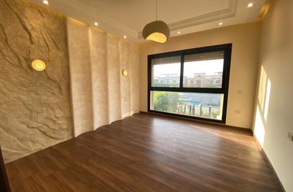 Villa - 4 - 6 for sale in Azzar - 5th Settlement Compounds - The 5th Settlement - New Cairo City - Cairo