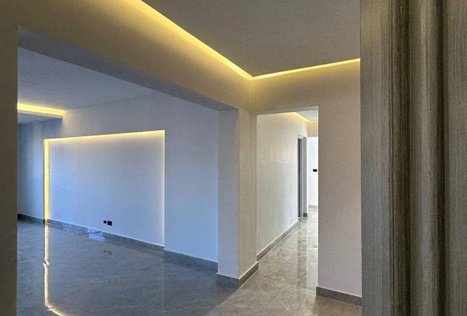 8712029 - Property Image 2