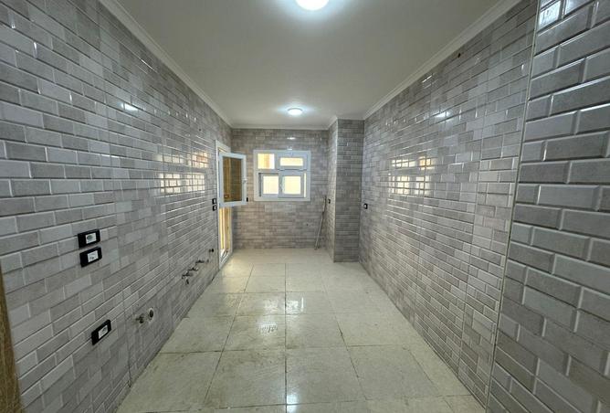 70094026 - صورة العقار 3