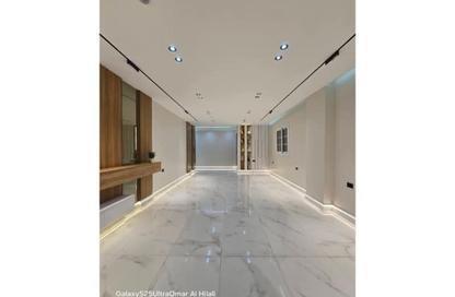Apartment - 3 Bedrooms - 3 Bathrooms for sale in Gate 4 - Mena - Hadayek El Ahram - Giza
