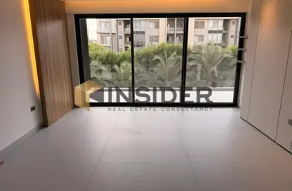 Apartment - 2 Bedrooms - 2 Bathrooms for sale in Lake View Residence - 5th Settlement Compounds - The 5th Settlement - New Cairo City - Cairo