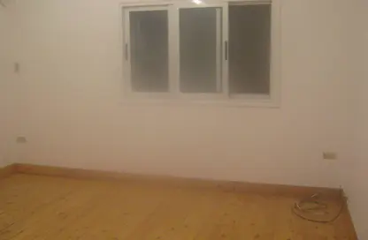 مساحات مكتبية - 3 غرف نوم - 2 حمامات للايجار في شارع محي الدين أبو العز - الدقي - الجيزة