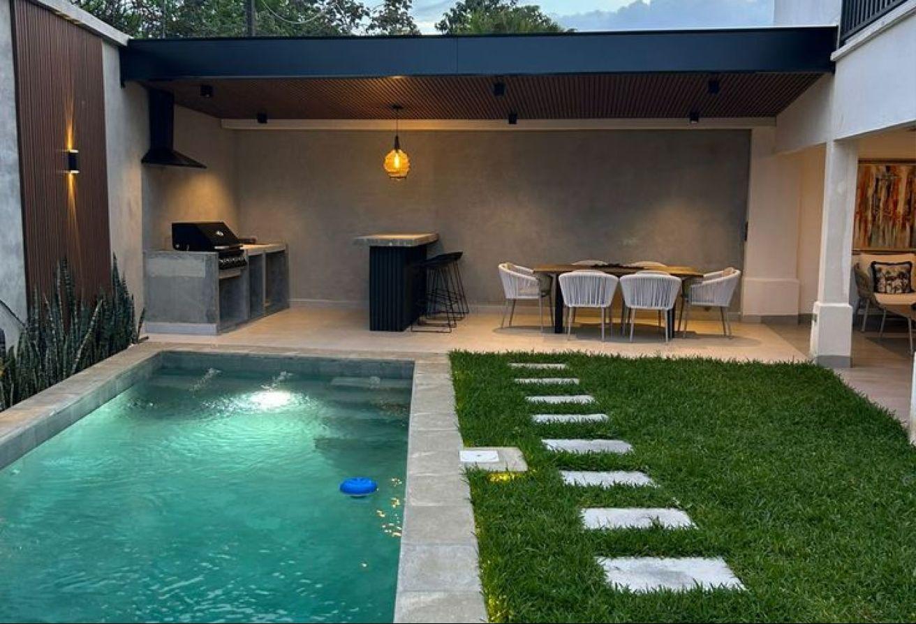 3-bedroom villa 121 m² for sale in Patio Al Zahraa