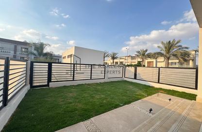 Townhouse - 2 Bedrooms - 3 Bathrooms for rent in Park Corner - Hyde Park - New Cairo City - Cairo