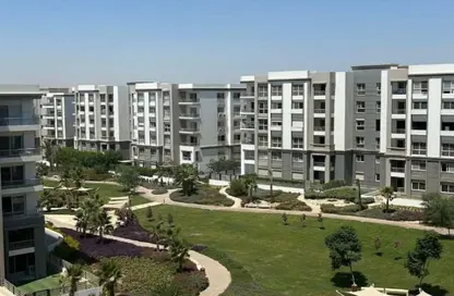Apartment - 2 Bedrooms - 3 Bathrooms for sale in Hyde Park - New Cairo City - Cairo