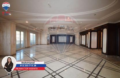 Apartment - 4 Bedrooms - 3 Bathrooms for sale in Zaki Ragab St. - Smouha - Hay Sharq - Alexandria