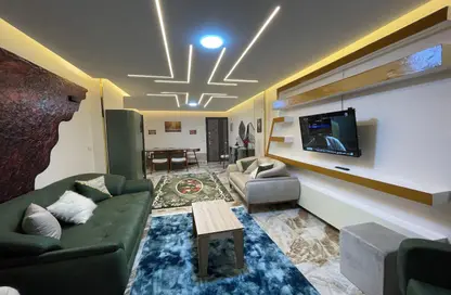 Apartment - 2 Bedrooms - 1 Bathroom for rent in 50th Street - Zahraa El Maadi - Hay El Maadi - Cairo