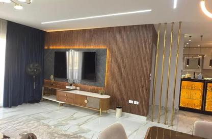 Apartment - 2 Bedrooms - 2 Bathrooms for sale in Garden Residence - Hyde Park - New Cairo City - Cairo