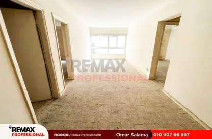 شقة - 2 غرف نوم - 1 حمام للبيع في ميدان سموحة - سموحة - حي شرق - الاسكندرية