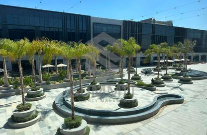 Office Space - Studio - 1 for rent in Lake Town Mall - 5th Settlement Compounds - The 5th Settlement - New Cairo City - Cairo
